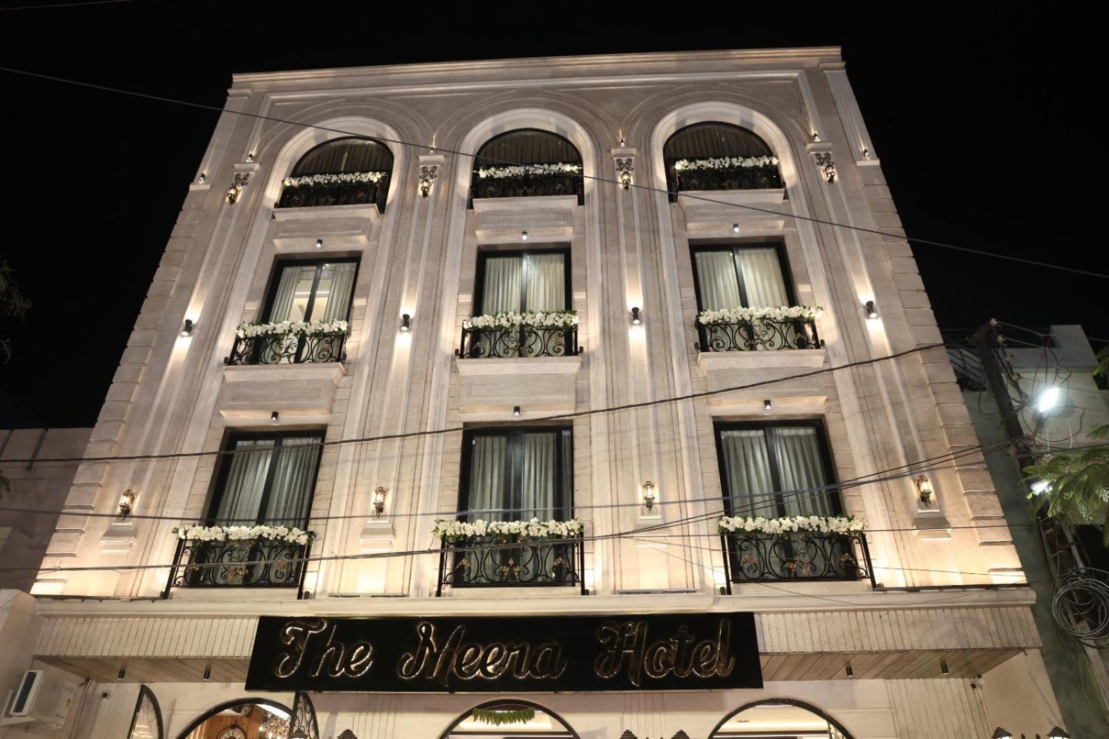 The Meera Hotel Ujjain Esterno foto